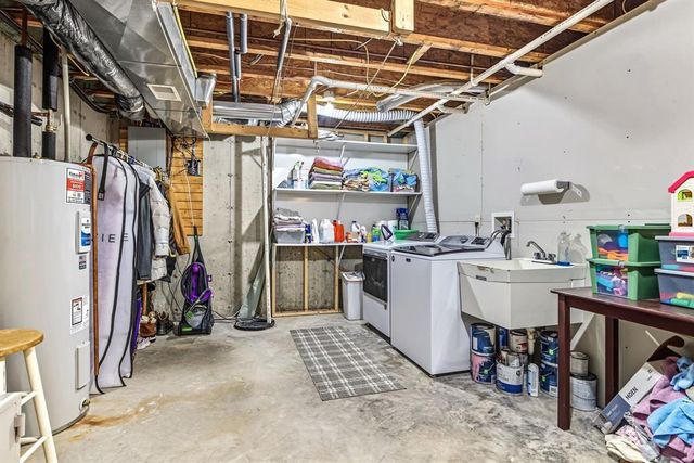2336 Bradwood Avenue, Altoona, WI 54720