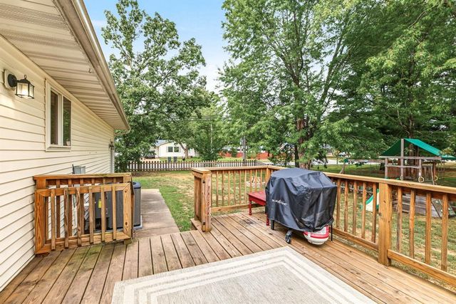 2336 Bradwood Avenue, Altoona, WI 54720