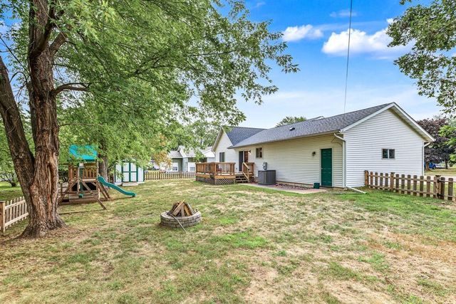 2336 Bradwood Avenue, Altoona, WI 54720