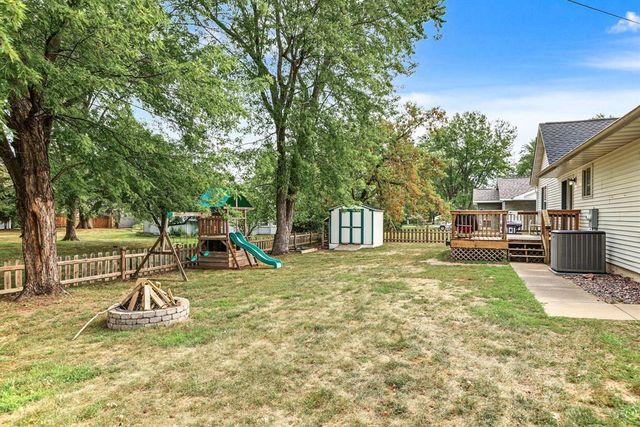 2336 Bradwood Avenue, Altoona, WI 54720