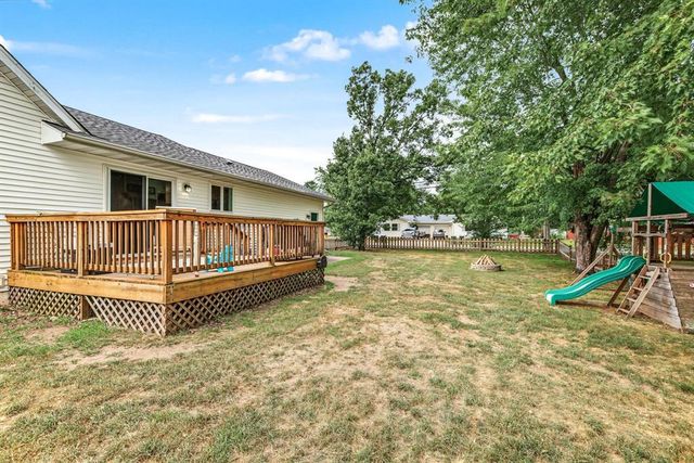 2336 Bradwood Avenue, Altoona, WI 54720