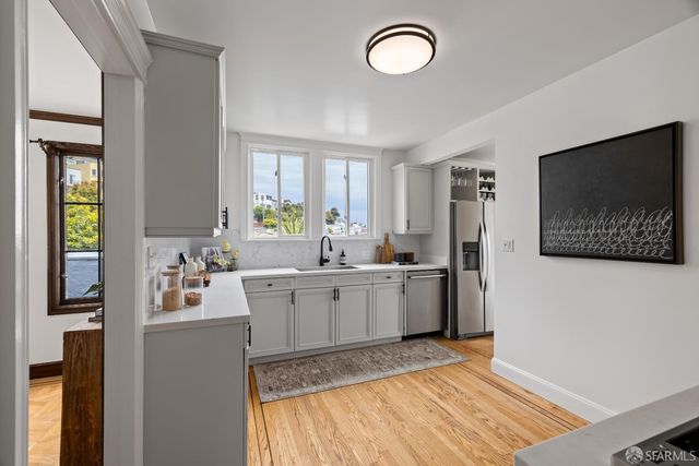411 Hazelwood Avenue, San Francisco, CA 94127