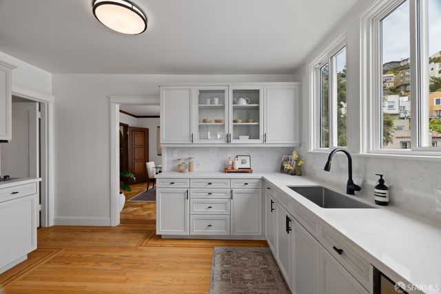 411 Hazelwood Avenue, San Francisco, CA 94127