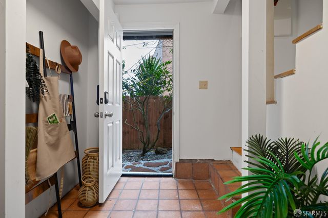 411 Hazelwood Avenue, San Francisco, CA 94127