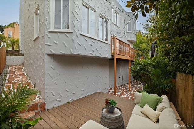 411 Hazelwood Avenue, San Francisco, CA 94127