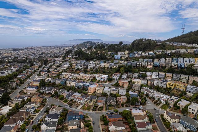 411 Hazelwood Avenue, San Francisco, CA 94127