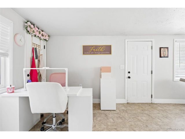 1251 S Seneca Way, Denver, CO 80223