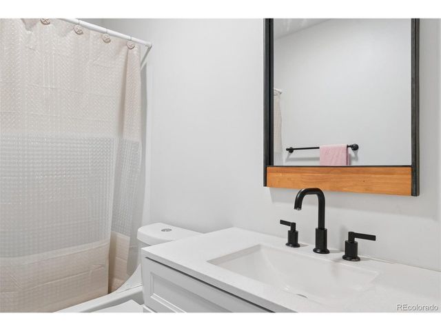 1251 S Seneca Way, Denver, CO 80223