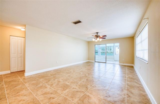 5940 30TH AVENUE S 115, Gulfport, FL 33707