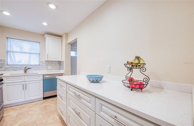 5940 30TH AVENUE S 115, Gulfport, FL 33707