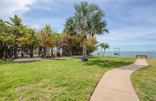 5940 30TH AVENUE S 115, Gulfport, FL 33707