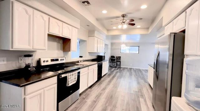 500 E ADAMS --, Show Low, AZ 85901