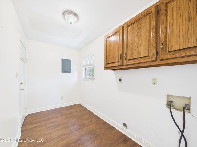 1068 Conley Circle, Ocean Springs, MS 39564