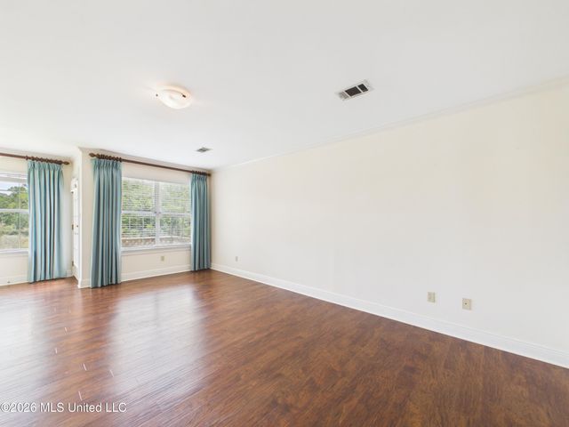 1068 Conley Circle, Ocean Springs, MS 39564
