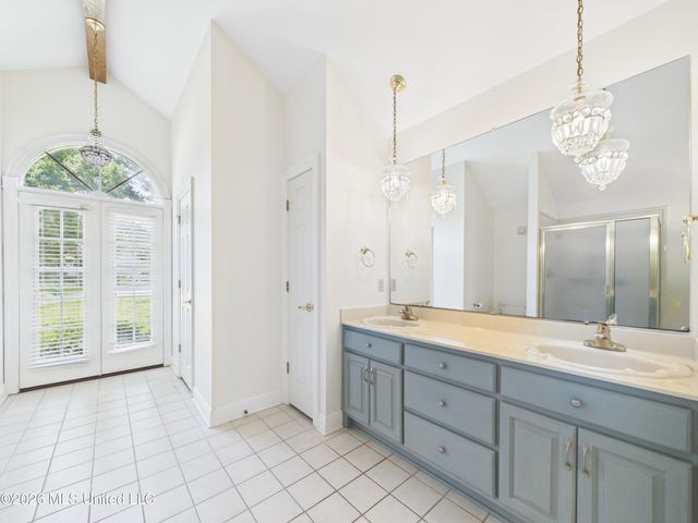 1068 Conley Circle, Ocean Springs, MS 39564