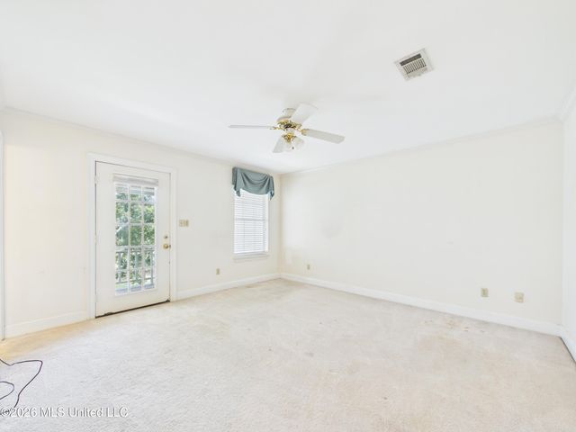 1068 Conley Circle, Ocean Springs, MS 39564