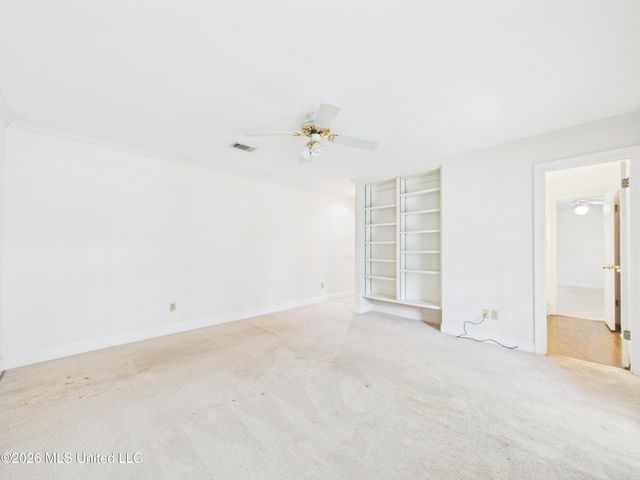 1068 Conley Circle, Ocean Springs, MS 39564