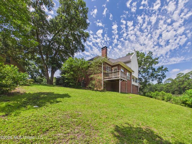 1068 Conley Circle, Ocean Springs, MS 39564
