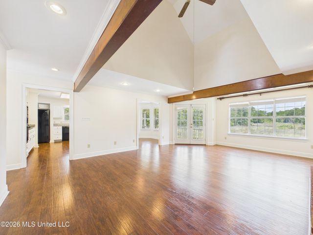 1068 Conley Circle, Ocean Springs, MS 39564