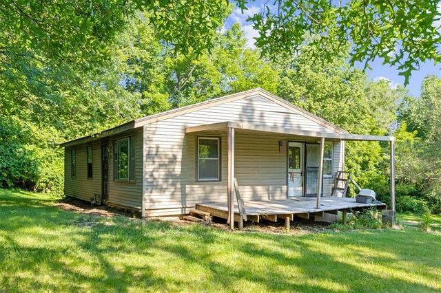 7102 E 55th Street, Kansas City, MO 64129