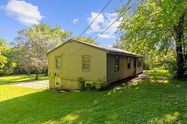 7102 E 55th Street, Kansas City, MO 64129