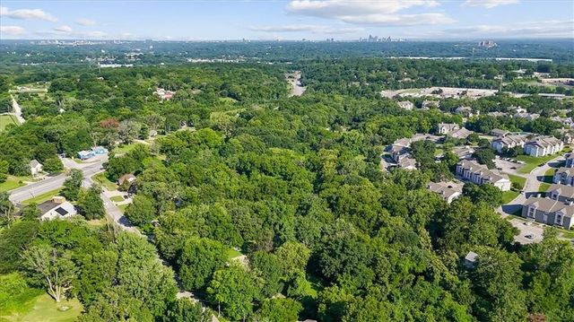 7102 E 55th Street, Kansas City, MO 64129