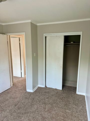 1212 E 151st Street, Dolton, IL 60419