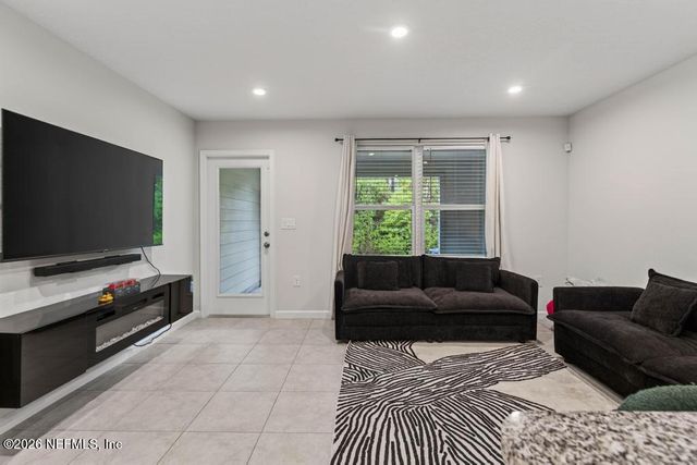 2528 SADLER TRACE Way, Jacksonville, FL 32210