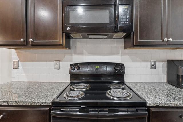 2889 Cooper Brook Drive, Snellville, GA 30078