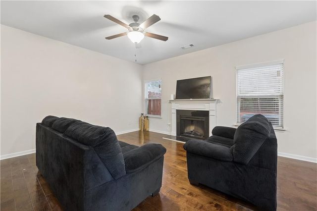 2889 Cooper Brook Drive, Snellville, GA 30078