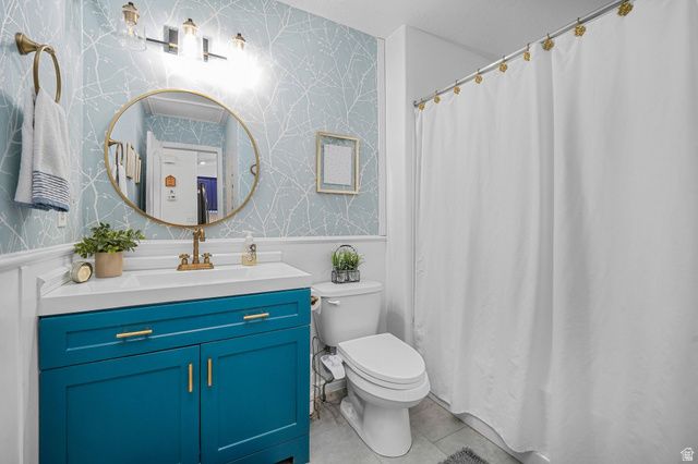 1022 W ALLINGTON DR, North Salt Lake, UT 84054