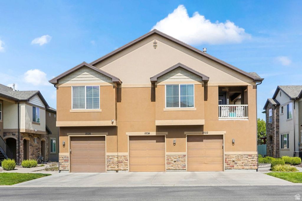 1022 W ALLINGTON DR, North Salt Lake, UT 84054