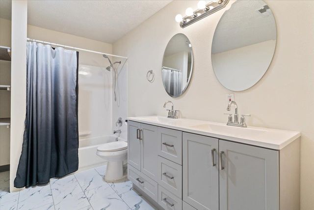 1714 S Newer Ln, Veradale, WA 99037