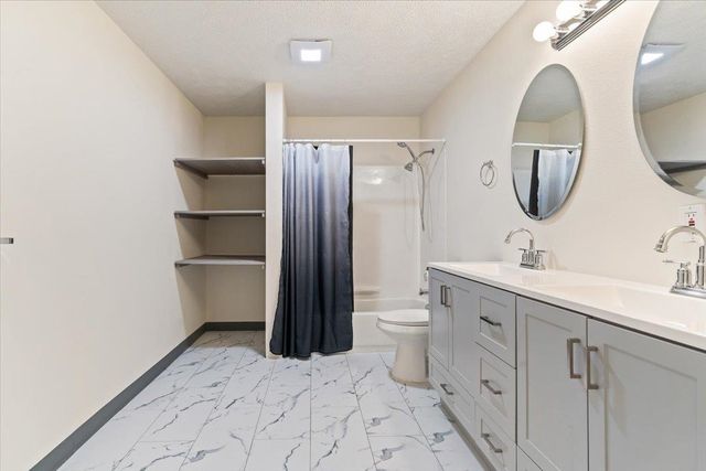 1714 S Newer Ln, Veradale, WA 99037