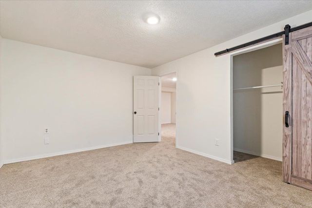 1714 S Newer Ln, Veradale, WA 99037