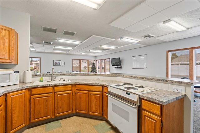 1714 S Newer Ln, Veradale, WA 99037