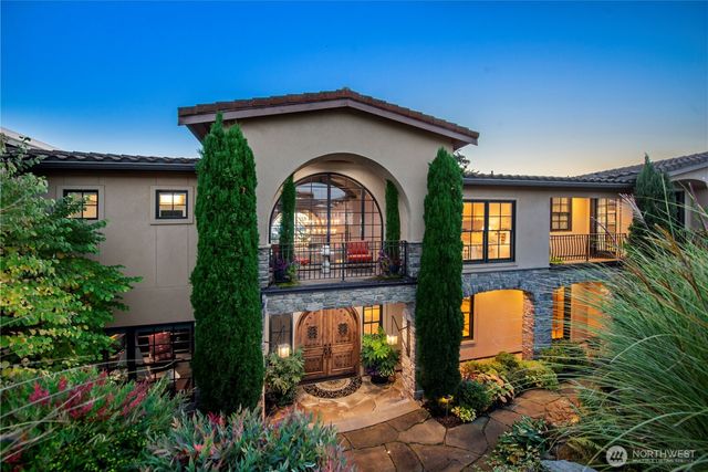 435 8th Avenue W, Kirkland, WA 98033