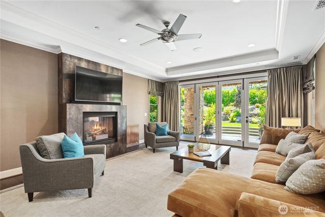 435 8th Avenue W, Kirkland, WA 98033