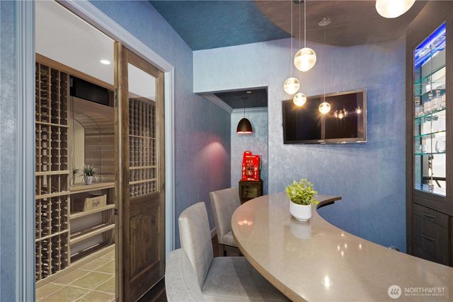 435 8th Avenue W, Kirkland, WA 98033