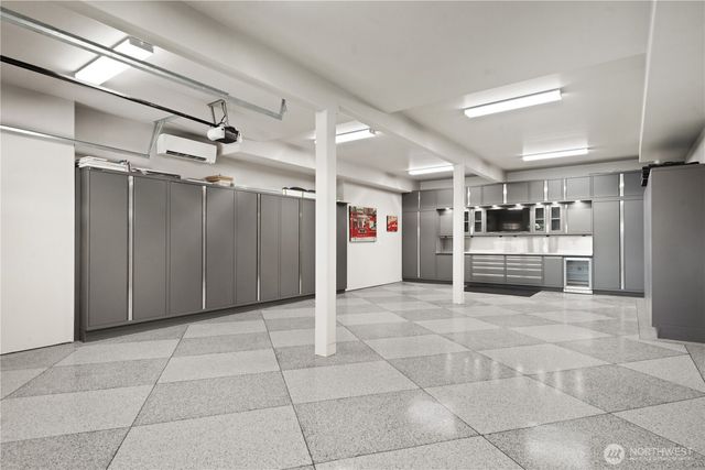 435 8th Avenue W, Kirkland, WA 98033