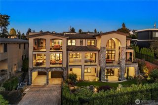 435 8th Avenue W, Kirkland, WA 98033