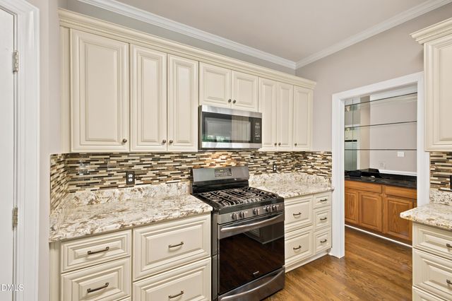 406 Cricketfield Lane, Cary, NC 27518