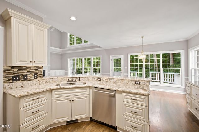 406 Cricketfield Lane, Cary, NC 27518