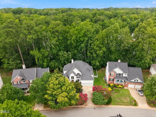 406 Cricketfield Lane, Cary, NC 27518