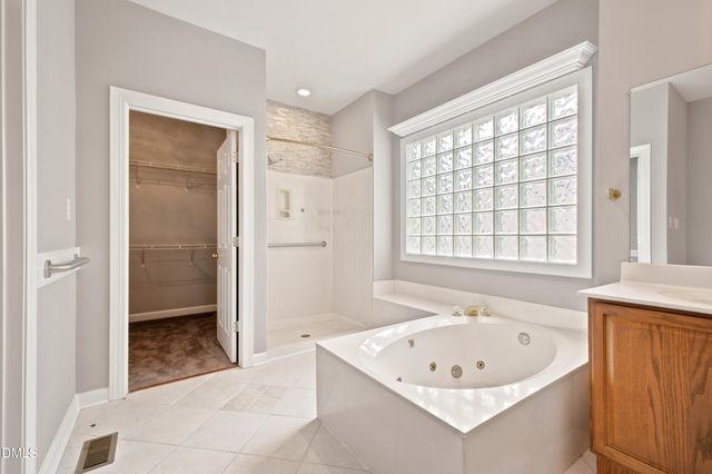 406 Cricketfield Lane, Cary, NC 27518