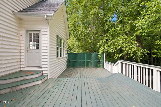 406 Cricketfield Lane, Cary, NC 27518