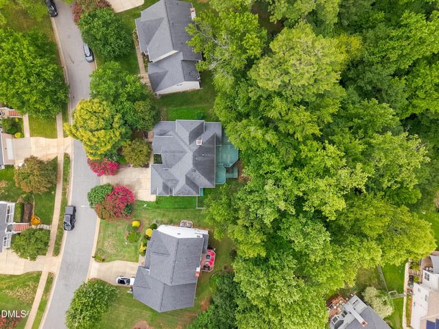 406 Cricketfield Lane, Cary, NC 27518