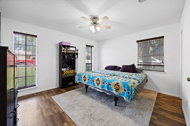 2010 Warwick Drive, Arlington, TX 76015