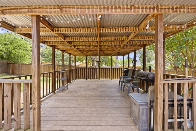 2010 Warwick Drive, Arlington, TX 76015