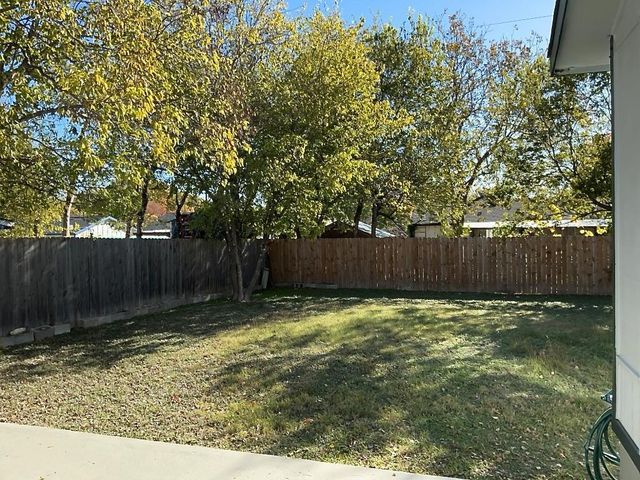 1307 Green Downs DR, Round Rock, TX 78664